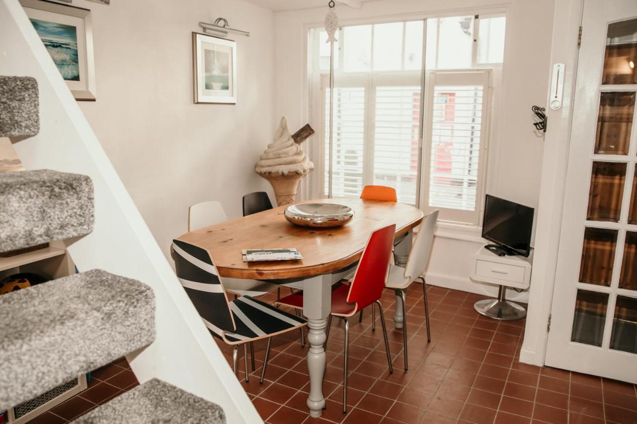 Seatown, Beautiful Townhouse In Central Weymouth Esterno foto